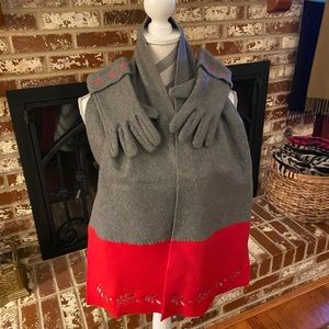 Grey and Red Fleece Scarf with Matching Gloves with beautiful trim. 🎁 NWOT 🎁